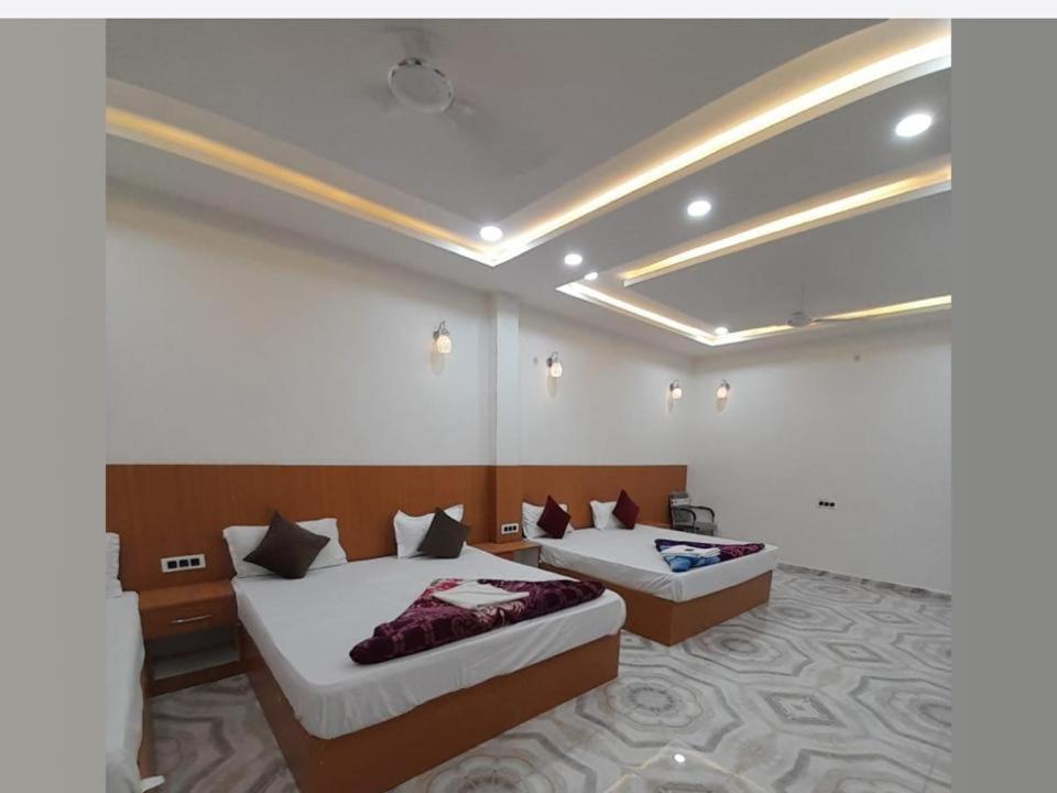The Nirmala Palace 호텔 Ayodhya 외부 사진