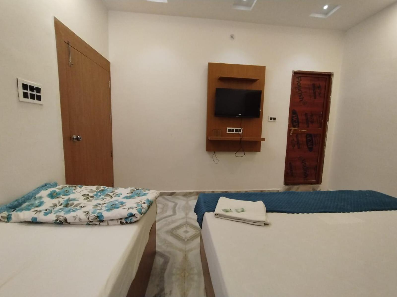 The Nirmala Palace 호텔 Ayodhya 외부 사진